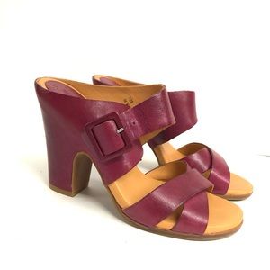 Kork Ease size 7 leather heel sandals